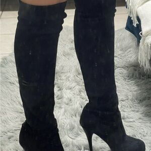 Elegant Black Over-the-Knee Boots